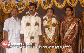 Manoj Sreevidhya Wedding Photos Koothattukulam
